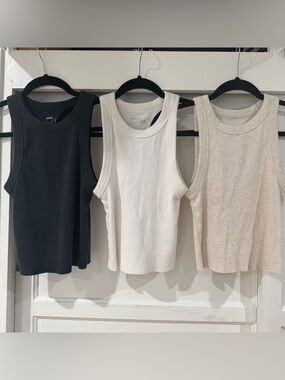 Aerie tank bundle
